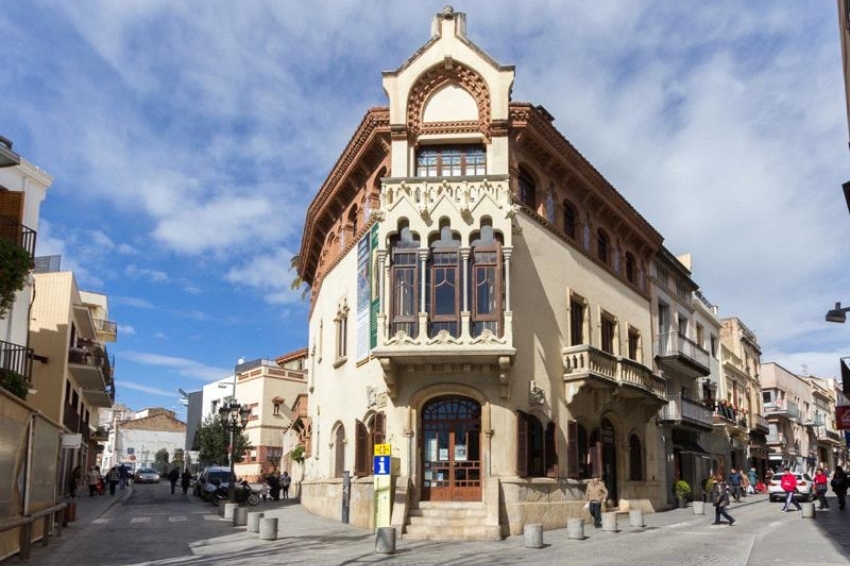 Discover Canet de Mar with summer walks!