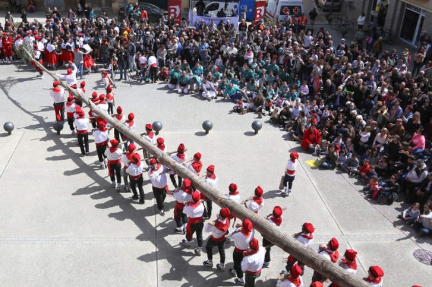 May Tree Festival and the Cuckold Dance in Cornellà del Terri