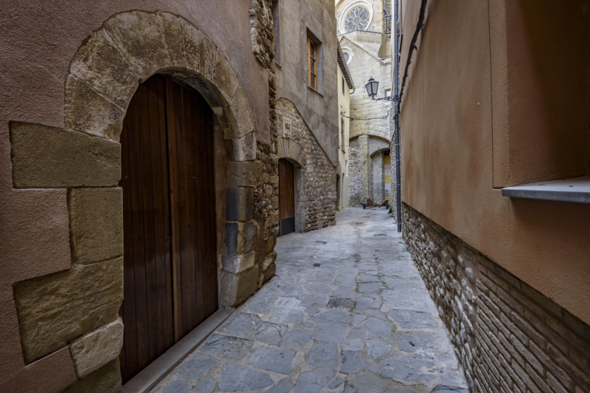 Guided tour of Vic on Sundays in October