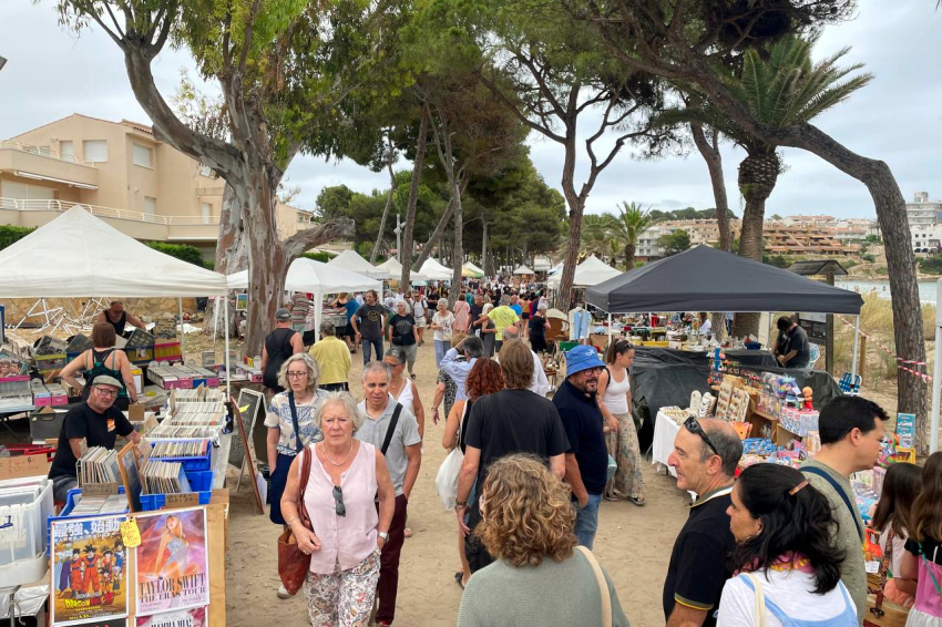 Pleamar Vintage Market de Altafulla 2025 (Photo_5922521685574142121_y)