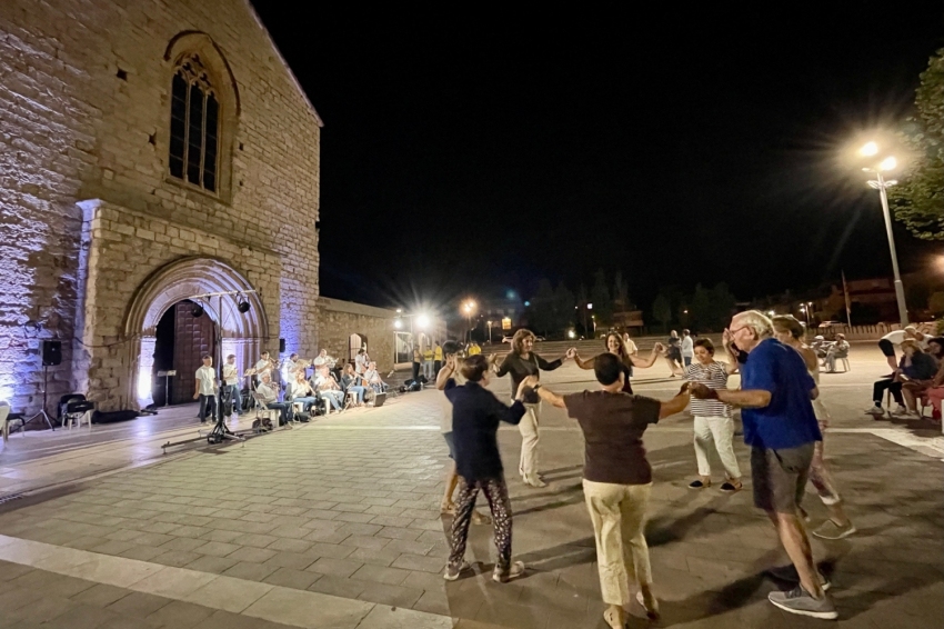 Aplec Sardanista in Montblanc (Aplec De La Sardana 2023 2)