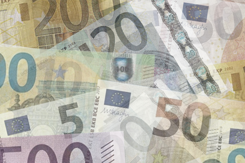 SEASONAL THEATER in Santa Perpetua de Mogoda (1. Hostal Flora_)