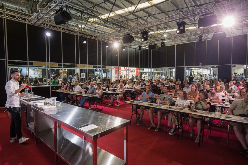 Foire du nougat et du chocolat à la pierre dAgramunt (CPALACIOB 071023 021 FM_FiraTorroAgramunt2023)