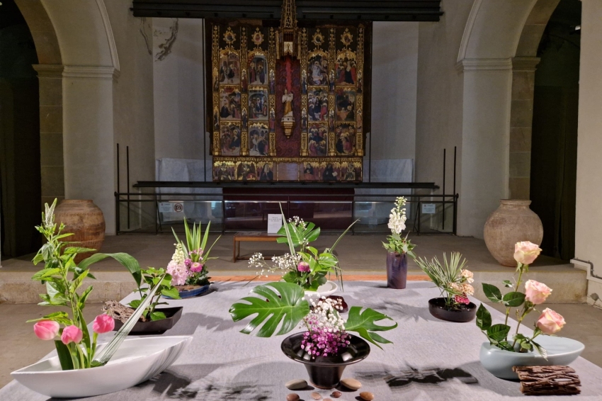 È bo, è mel et exposition de fleurs à Banyoles (Parroquia)