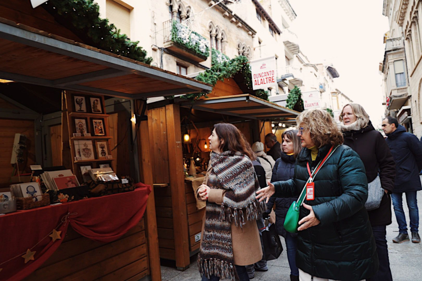 Fira dArtistes i Mercat de Nadal a Tàrrega (Whatsapp Image 2024 12 14 At 16.48_.06 _3__)