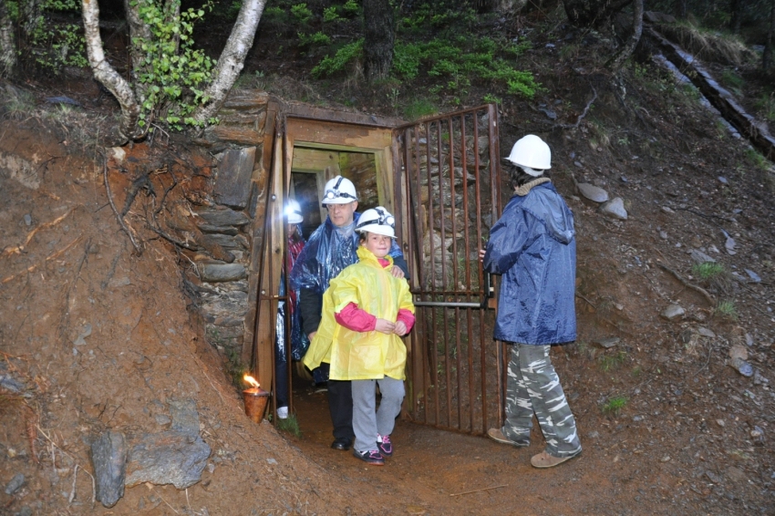 Visita linterior de la mina de ferro de Llorts a Ordino (Visita Mina De Ferro 1 1)