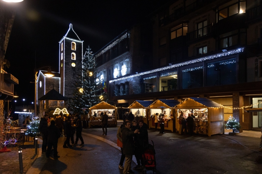 La Feria de Navidad de Ordino (Fira De Nadal Min)