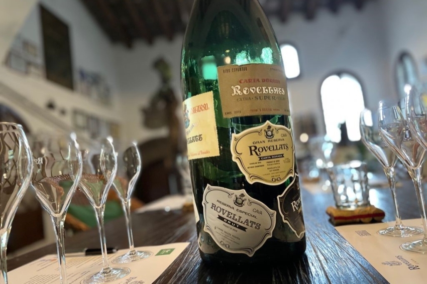 Tast a cegues amb maridatge Km0 a Cava Rovellats (Tast A Cegues Amb Maridatge Km0 A Cava Rovellats 4)