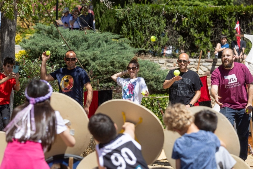 Marché médiéval de Palau-solità i Plegamans (25 Palau Solita I Plegamans)