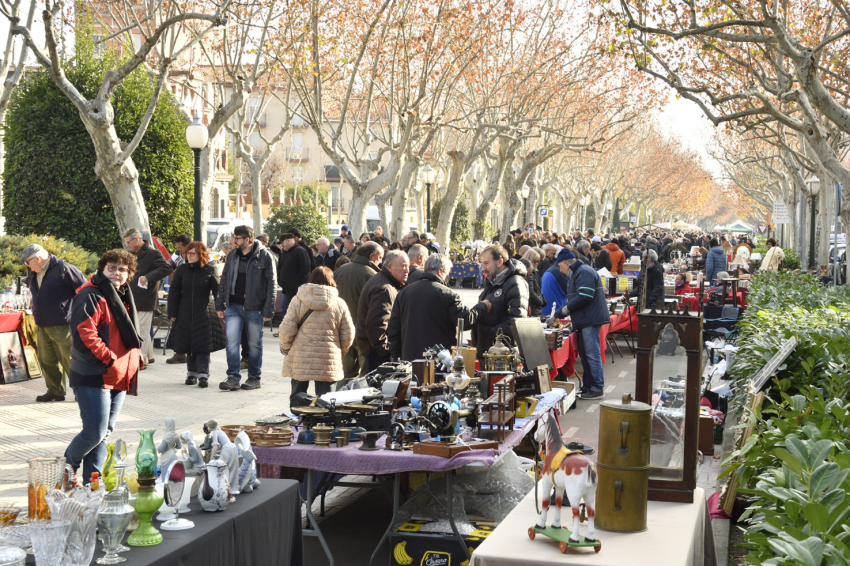 Marché dantiquités et foire artisanale dIgualada (191223 18)