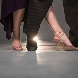 Room Dances in Alfarràs