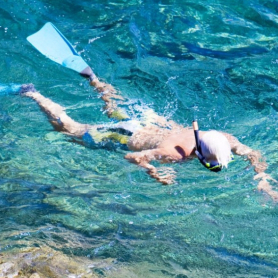 Roses en el mar: Marcha acuática y snorkel guiado