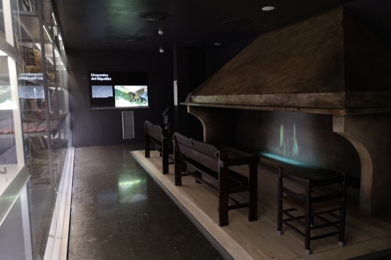 Museu Etnogràfic de Ripoll (Llar De Foc)