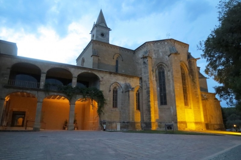 Monestir de les Avellanes (Monestir De Les Avellanes Exterior)