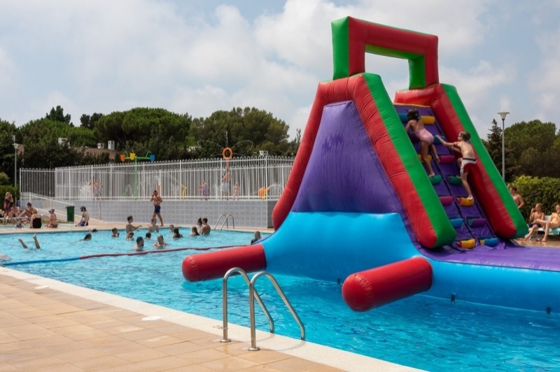 Kims Camping Caravaning & Bungalow Park (Piscina)