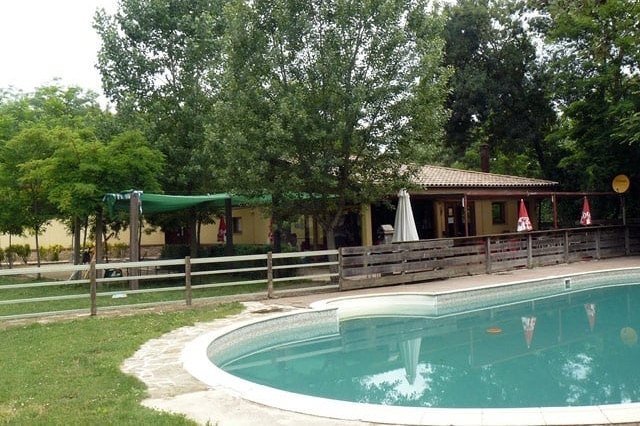 Càmping Besalú (Piscina)