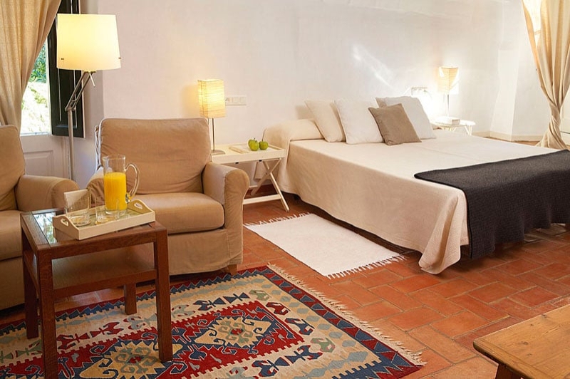 La Plaça de Madremanya (Habitacio 2)