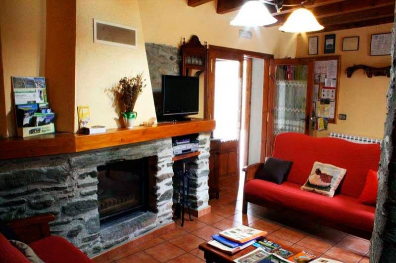 El Racó de Cal Maró / Molí del Pau (Cal Maro Sala Estar)