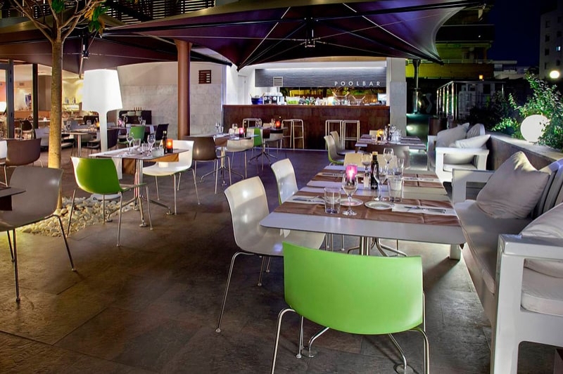 Magnolia Hotel (Bar Piscina)