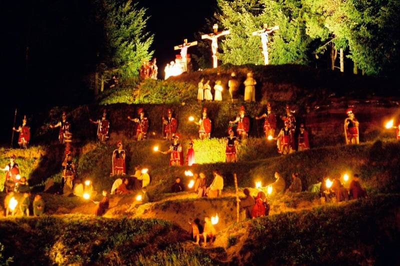 Associació del Via Crucis Vivent (Obra)