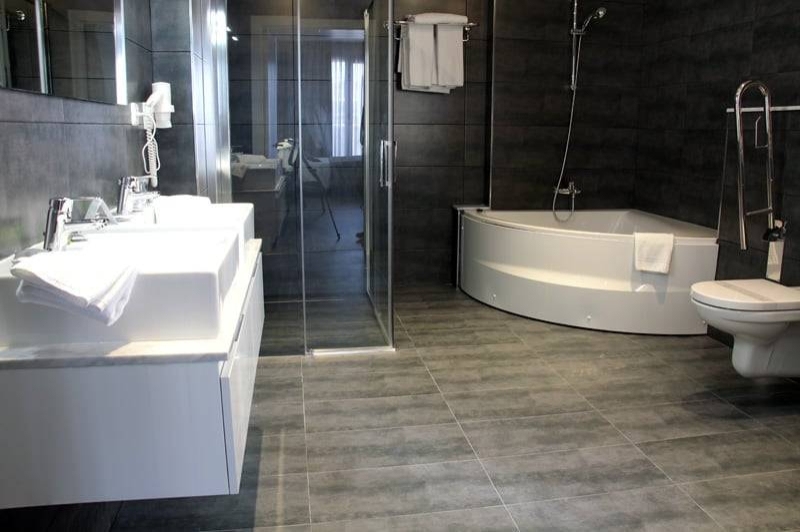 Aparhotel Atenea Calabria (Bany)