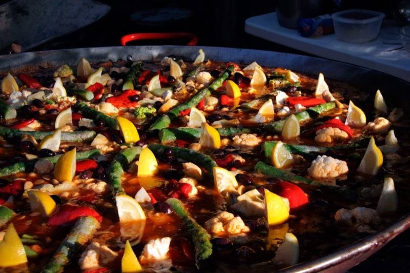 Can Banal Natural Càmping (Paella Vegeteriana)