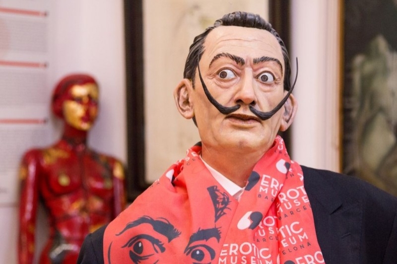 Museu Eròtic de Barcelona (Estatua)