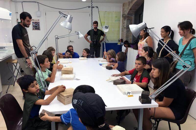 Paleoturisme a Hostalets de Pierola (Taller De Petjades)