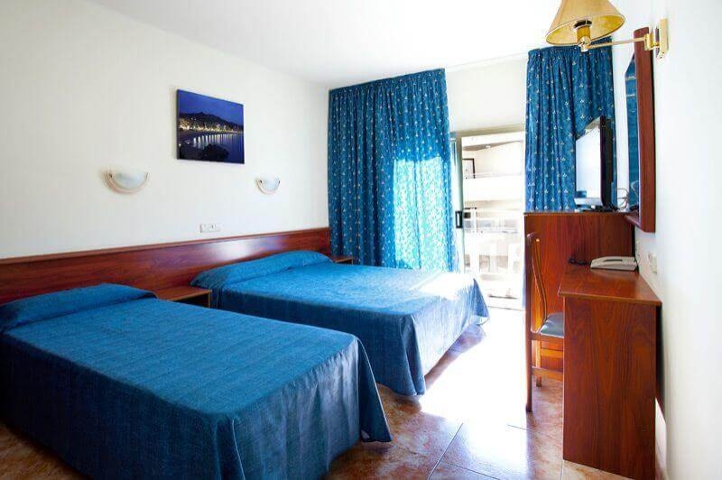 Hotel Acacias (Standard Triple)