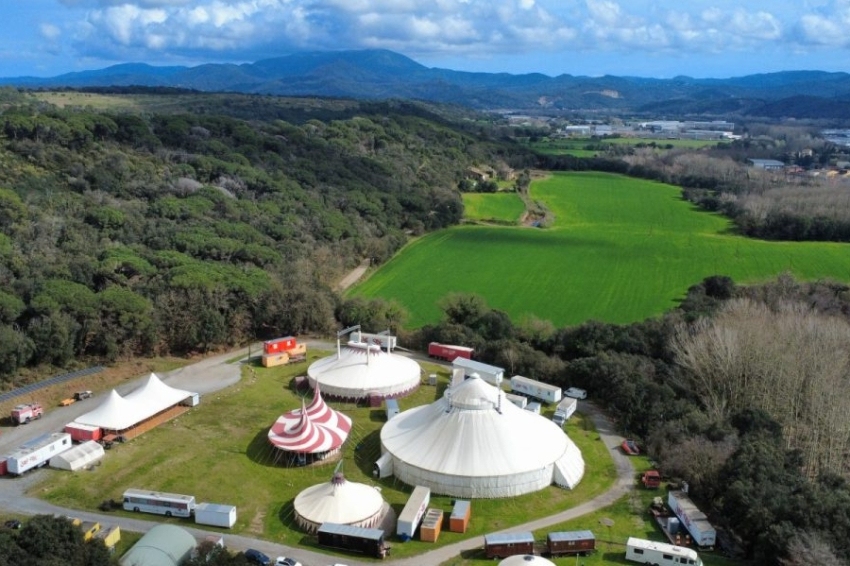 Circ Cric (Circ Cric 1)