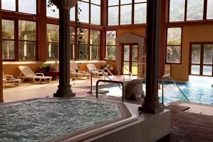 Termas Baronía de Les (Interiors)