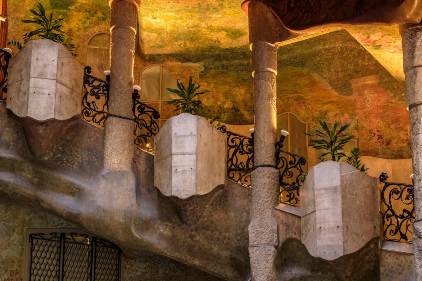 La Pedrera (Casa Mila La Pedrera Barcelona Antoni Gaudi)