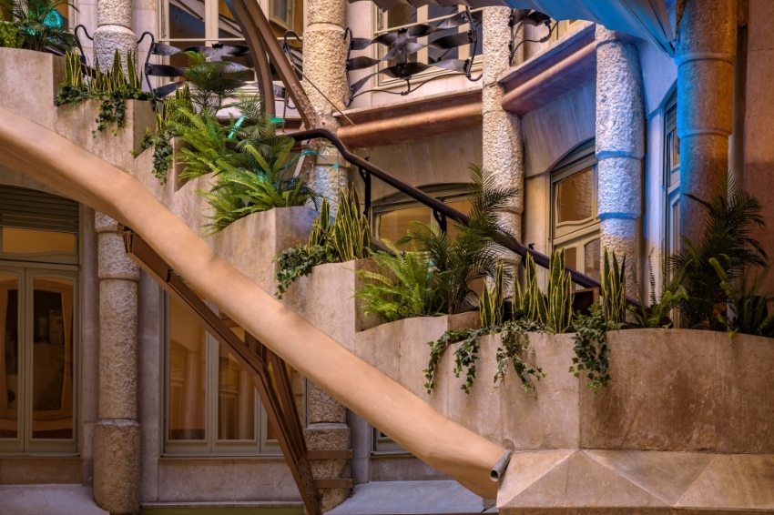 La Pedrera (Casa Mila La Pedrera Barcelona Antoni Gaudi)