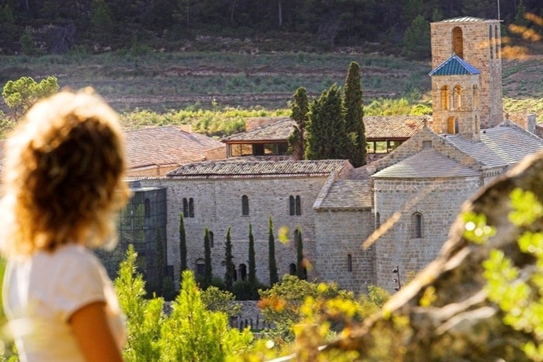 Món Sant Benet (Entorn)