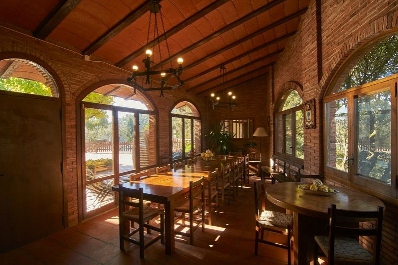 Masia Cal Mestre (Sala)