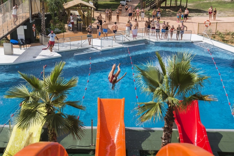 Aquabrava (Aqua Jump)