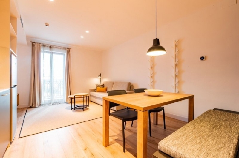 Port Plaza Apartaments (Estudi)