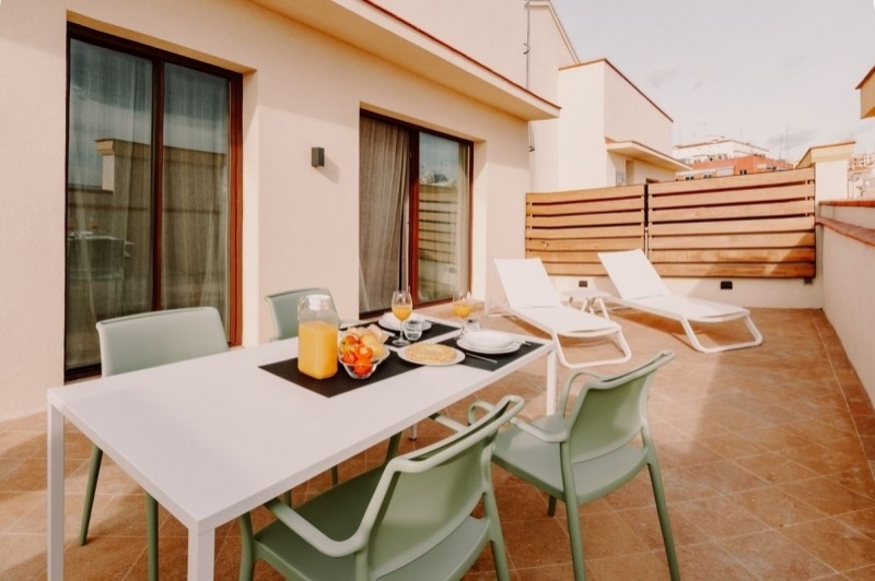 Port Plaza Apartaments (Terrassa)