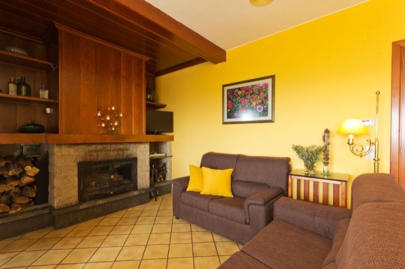 Les Corts de Biosca (Sala)