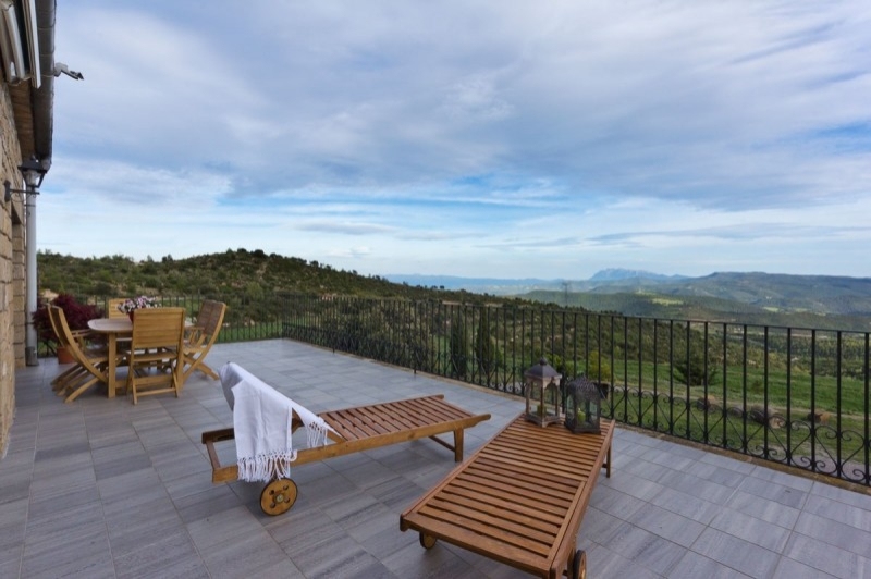 Les Corts de Biosca (Exterior)