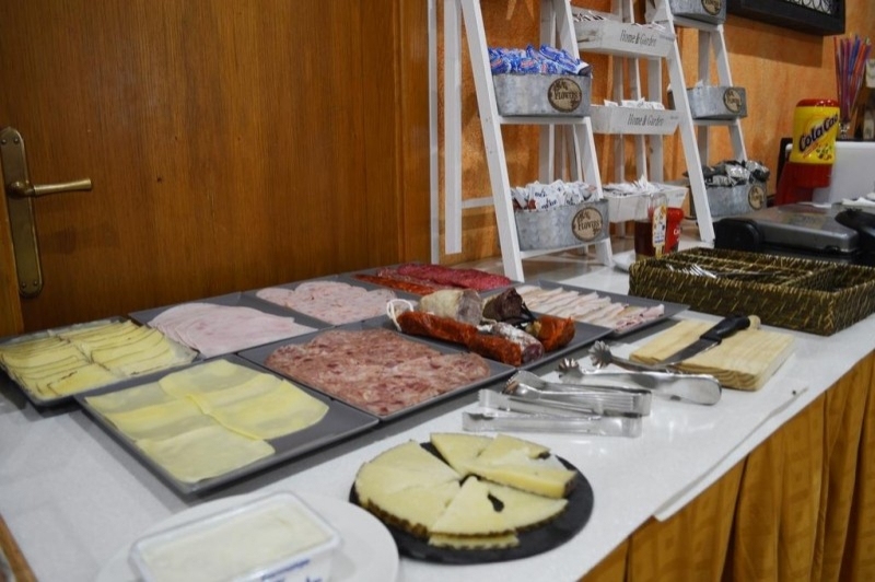 Hotel i hostal Vall dÀneu (Esmorzars)