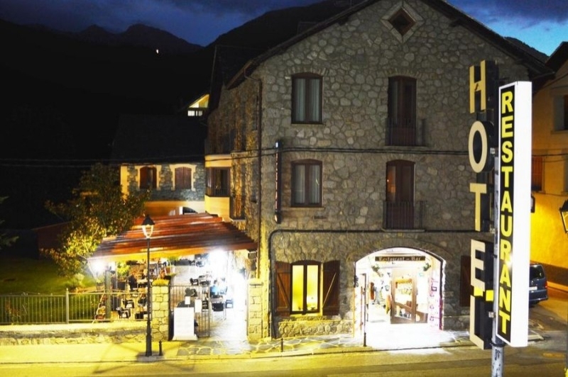 Hotel i hostal Vall dÀneu (Hotel Vall Aneu)