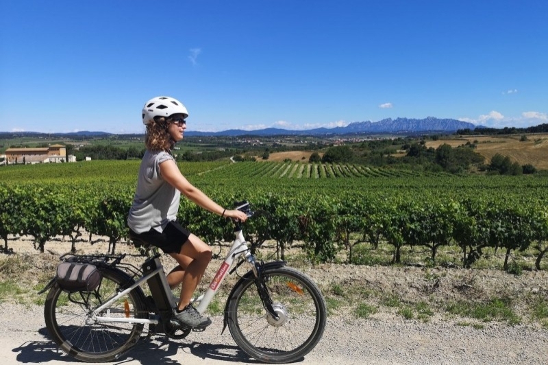 Bikemotions, enoturisme al Penedès (Enoturisme Al Penedes)