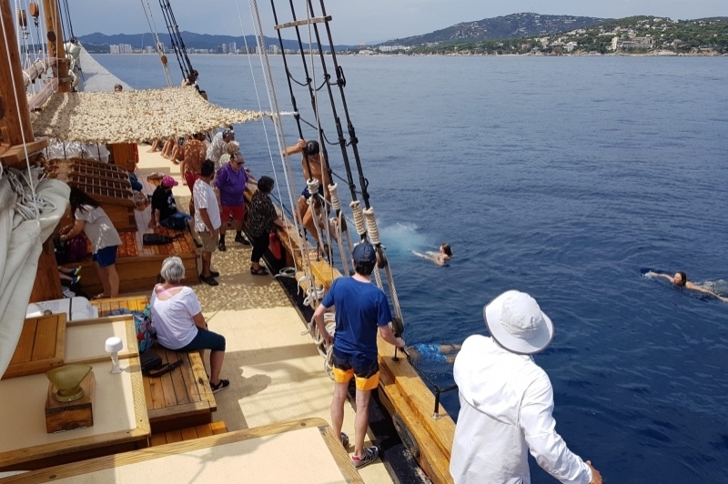 Sailing Boats and Events (Goleta Äran) (Goleta Aran)