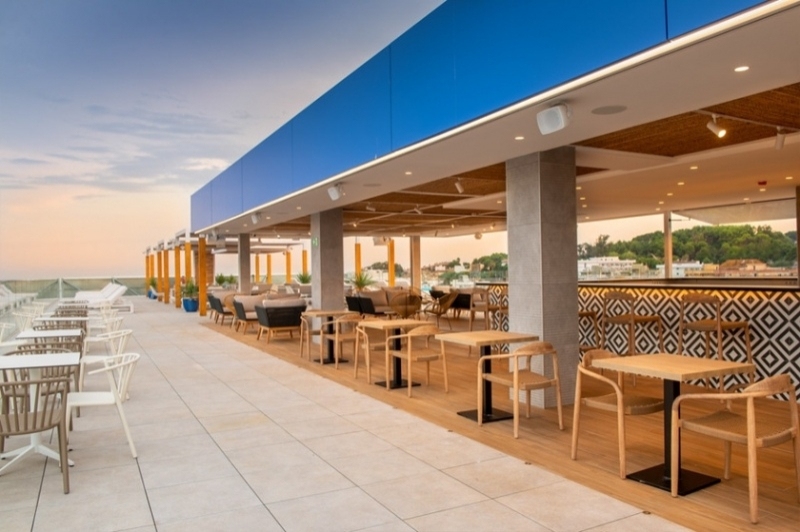 LAzure Hotel (Hotel Azure Bar Terrassa)