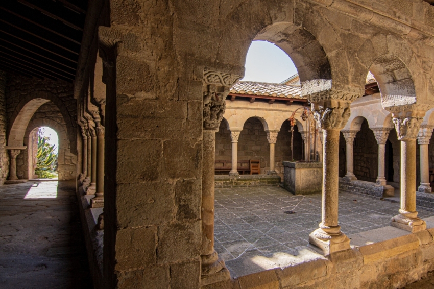 Turisme Lluçanès (Llucanes Lluca Monestir 3)