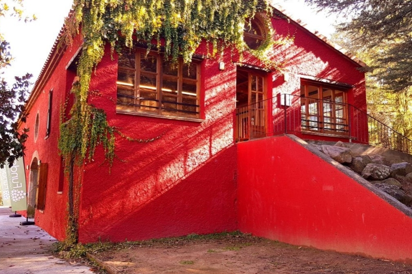 Casa de colònies Els Porxos, Fundesplai (Casa De Colonies Els Porxos Fundesplai)