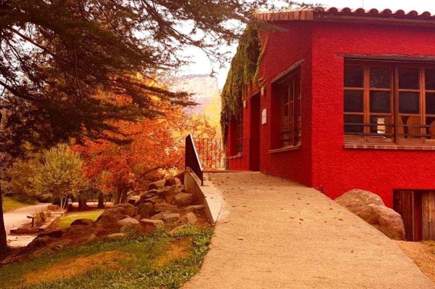 Casa de colònies Els Porxos, Fundesplai (Casa De Colonies Els Porxos Fundesplai)