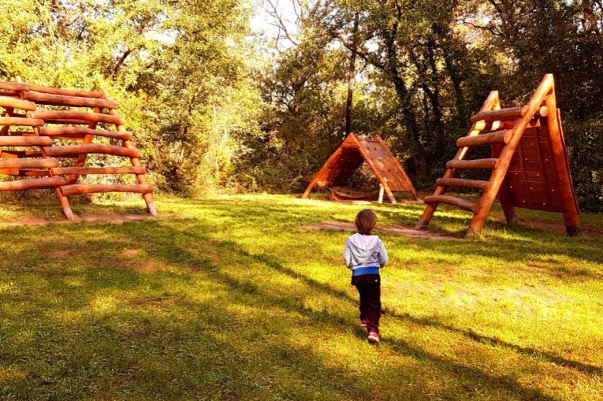 Casa de colònies La Cinglera, Fundesplai (Casa De Colonies La Cinglera Fundesplaifundesplai)