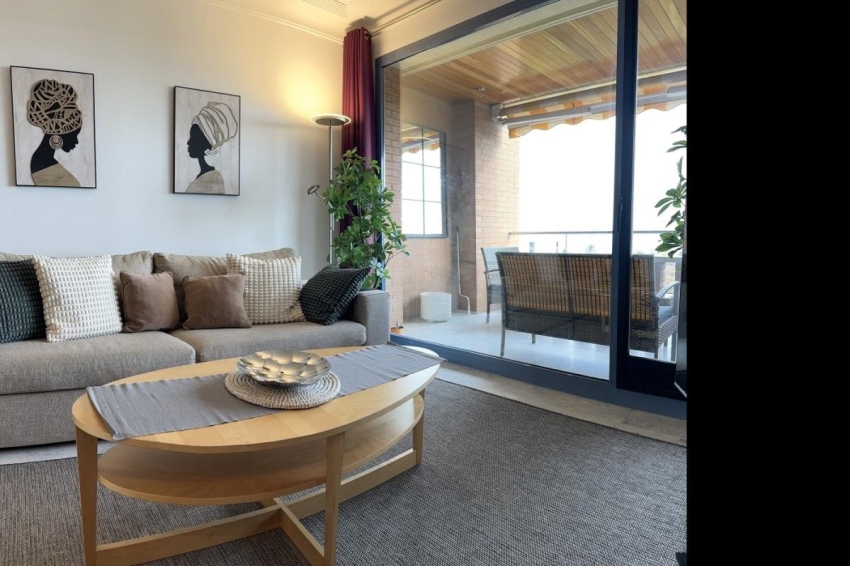 Lets Holidays Barcelona (Let S Holidays Barcelona)